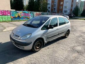 Citroen Xsara Picasso 2.0 HDi - 1