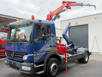 MERCEDES-BENZ ATEGO 1224 HÁKOVÝ NOSIČ KONT. HYDRAULICKÁ RUKA