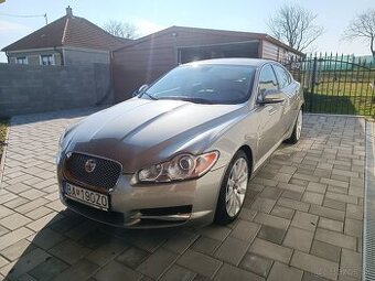 Jaguar xf