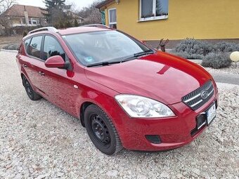 KIA CEED 1,6 BENZÍN 85KW ROK 2010