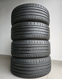 Predám 4-letné pneumatiky Pirelli P Zero 255/45 R19