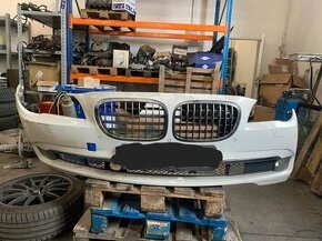 Predám predný nárazník na BMW 7 FO1/F02