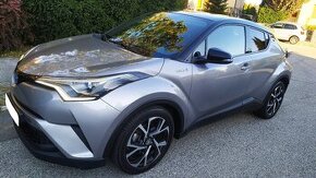 Toyota C-HR 1.8Hybrid 73kw,11/2017 E-CVT