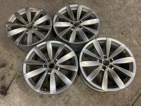 Elektrony 5x112 R19 Originál VW Lugano