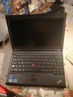 Predam notebook Lenovo Thinkpad X230 v zanovnom stave