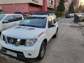 Nissan 4x4