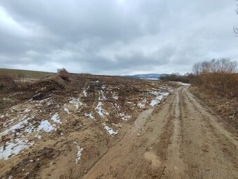 Predaj stavebného pozemku 1200m2,Ťapešovo - 1