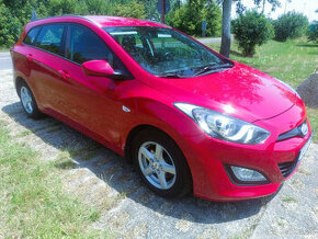 Hyundai i30 1.6 CRDi DOHC 16V Family