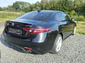 Alfa Romeo Giulia VELOCE 2.0T 206kw,Q4,panorama, odpočet DPH