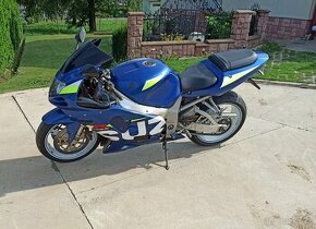 SUZUKI GSX-R 750