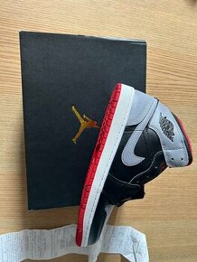 Nike Air Jordan 1 mid