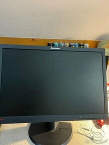 Monitor Lenovo - 1