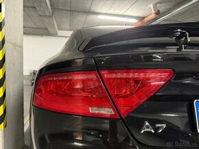 Predám OEM Zadné Led svetla Audi A7 4G - 1