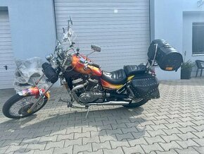 Suzuki Intruder vs750