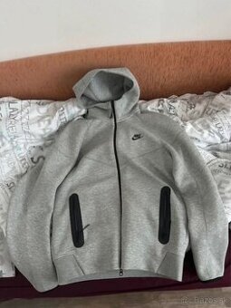 Nike tech fleece mikina