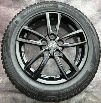 Zimní sada Hyundai i30 205/55R16 Black