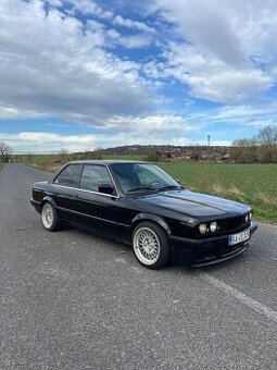 BMW E30 COUPÉ - 1