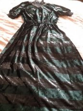 Slávnostné čiernozelené šaty - 1