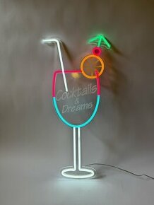 COCKTAILS - SVÍTÍCÍ NÁPIS NEON LED DEKORACE