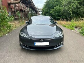 Tesla model S