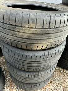 Nokian 215/50 R17 - 1