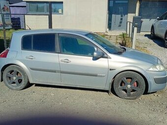 Predám Renault Megane 2, r.v. 2003, 1.4 benzín, 72 kW