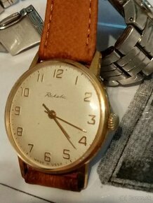 Raketa mechanické retro hodinky PREDAJ