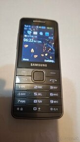 Samsung GT-S5610 top stav