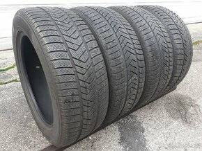 Zimné pneumatiky 255/55R20 Pirelli Scorpion