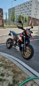 Predám KTM SM 690 (SUPERMOTO)