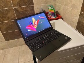 15.6"/Lenovo/Notebook/i5-4300/8GB RAM/256GB SSD/Intel HD 2G