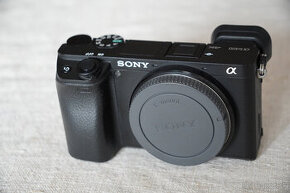 Sony A6400 telo