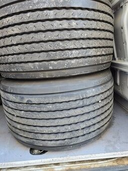 445/45r19,5 michelin