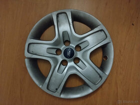 2 kusy 16" Ford puklice 9m51-1000-aa - 1