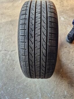 letne pneu 235/55 R19