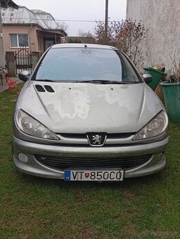 Peugeot 206 - 1