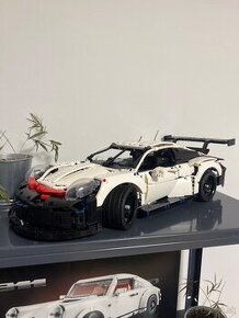 Stavebnica Porsche 911 RSR - 1580 dielikov (42096)