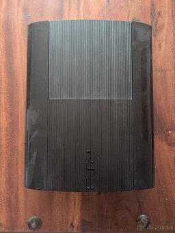 Predané PS3 Slim CECH-4004C –na náhradné diely (nedáva obraz