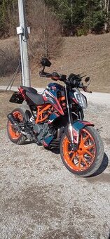 KTM DUKE 390