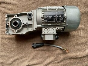 Elektromotor s prevodovkou Lenze GKR03-2M      0,55KW