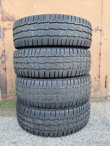 215/65R16 C Michelin