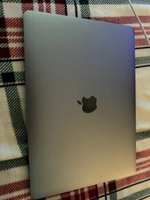 Predám MacBook Pro 2017