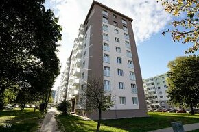 NOVINKA  veľký 2 izbový byt + 2x balkón - N. Dubnica - 62 m² - 1