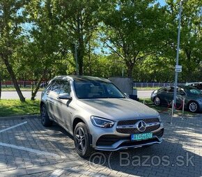 Predám Mercedes GLC 300E 4 Matic AMG Line hybrid