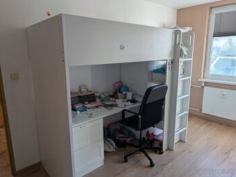 Vyvýšená posteľ, pracovný stôl, skriňa, IKEA