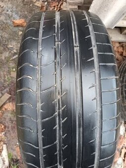 235/55 R17