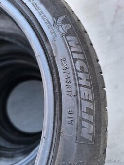 Michelin Primacy 3. 225/45 R17