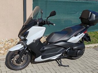 Yamaha x-max 250