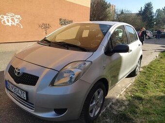 Toyota Yaris 1.0 VVTi KLIMA r.2008