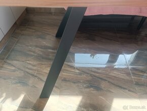 Jedálenský stôl 120x90 cm